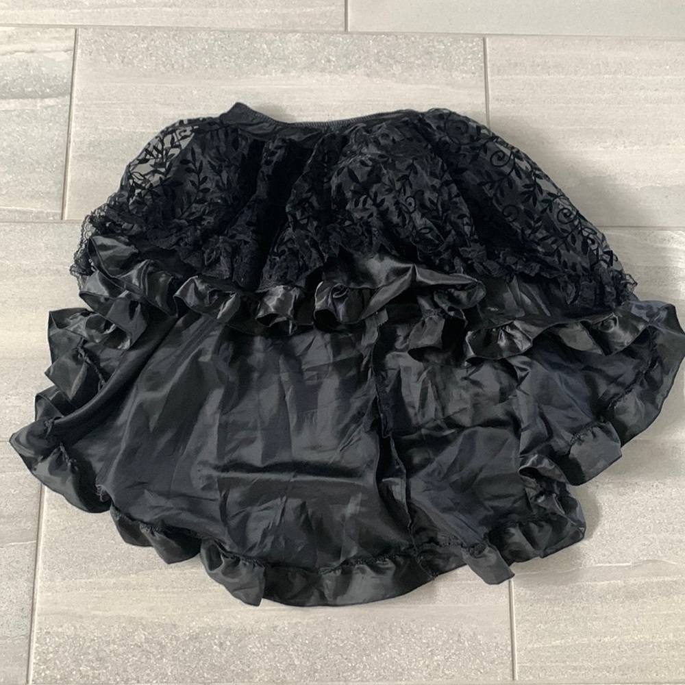 black skirts size small